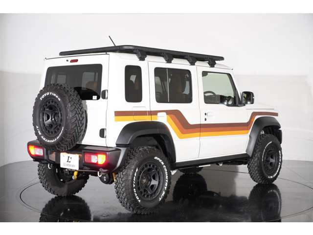 �W���j�[�炵�����_�[�t���[���\�����̗p���A�����ϋv���Ɩ{�i�I�Ȉ��H���j�������˔����Ă��܂��B