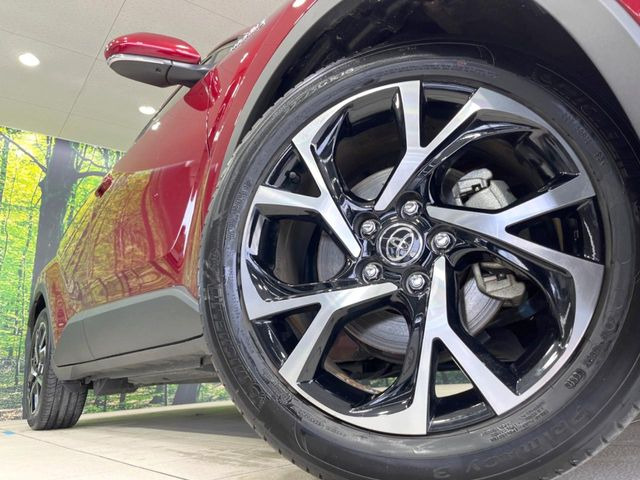 �y����18�C���`�A���~�z�C�[���z�O�ςɃ}�b�`���������A���~�z�C�[���𑕒����Ă���܂��B�e��ЊO�A���~�z�C�[����A�X�^�b�h���X�^�C�����戵�����Ă���܂��B���񂲑��k����������