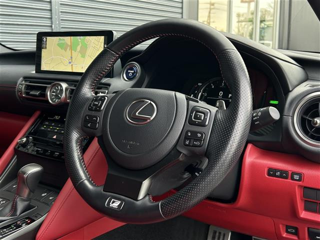 IS300h Fスポーツ