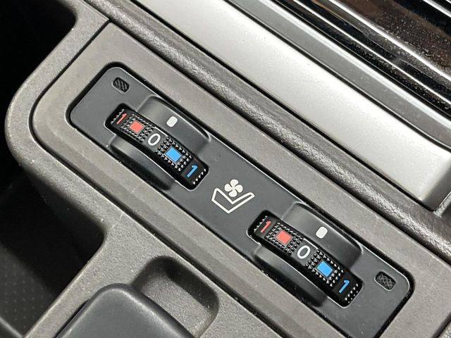 �y�V�[�g�x���`���[�V�����z�ď�͗��������ł��K��w���̔M�⃀����h���A�~�̓G�A�R�������������܂�܂��B���U�[�V�[�g�ɂ��ꂵ�������ŁA�G�߂��킸���K�ɉ߂����܂��B