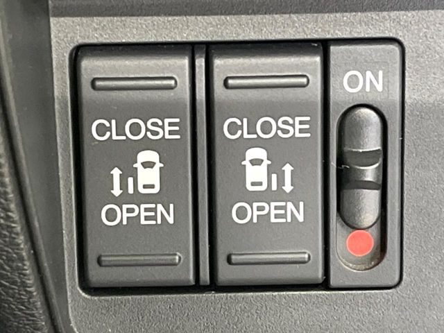 �y�����p���[�X���C�h�h�A�z�X�}�[�g�L�[��^�]�Ȃ̃X�C�b�`�Ō�ȗ����X���C�h�h�A�̊J���\���d��������͂����ăh�A���J����K�v�������A�����Ȃ��q�l�ł��ȒP�ɊJ���߂ł����K�ł���