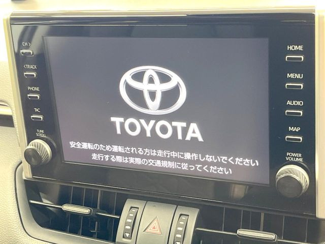 【新型ディスプレイオーディオ】お持ちのスマートフォンと連携して、ナビやbluetoothでの音楽再生が可能です♪別途ナビ機能の取付けも可能です♪