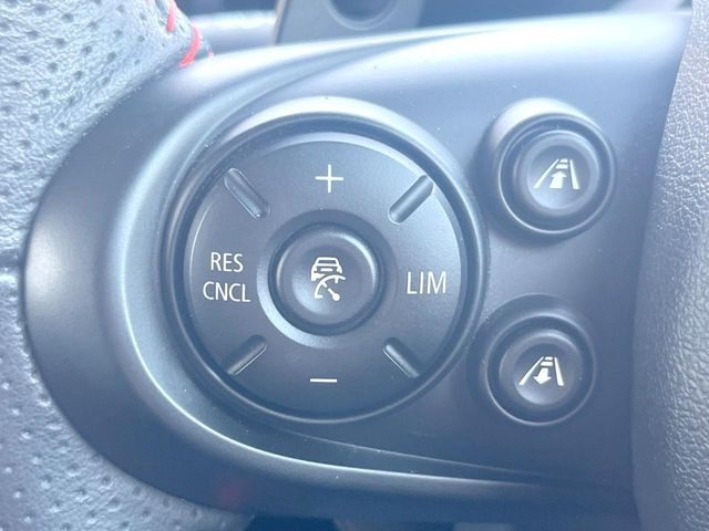 ���A�N�e�B�u�N���[�Y�R���g���[��:�O�̎ԂƂ̎Ԋԋ��������ɂƂ�A��葬�x�Ŏ������s���Ă���鎟����̃N���[�Y�R���g���[��!��ɍ������H�⎩���Ԑ�p���H�Ŏg�p����֗��ȋ@�\�ł�!