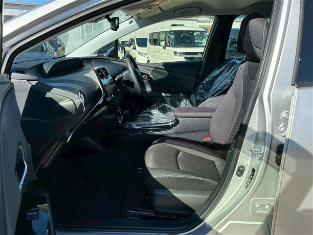 プリウスPHV1.8 A