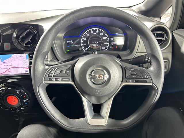 ノート1.2 e-POWER X ブラックアロー