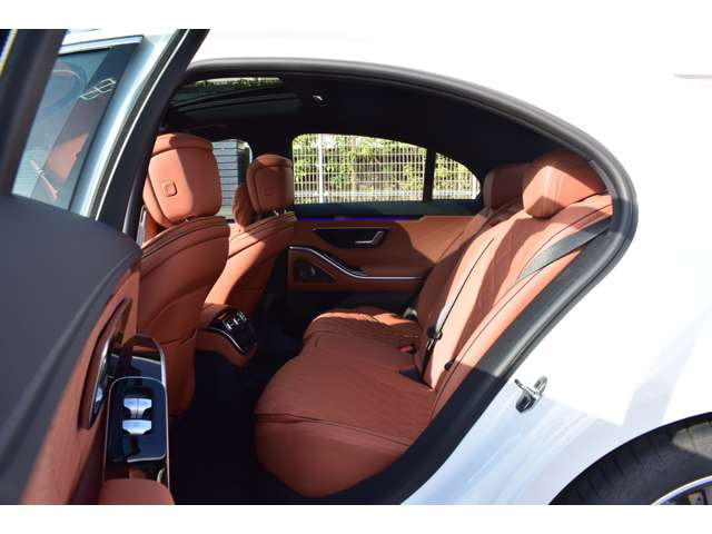 SクラスS450d 4マチック AMGラインパッケージ(ISG) 4WD