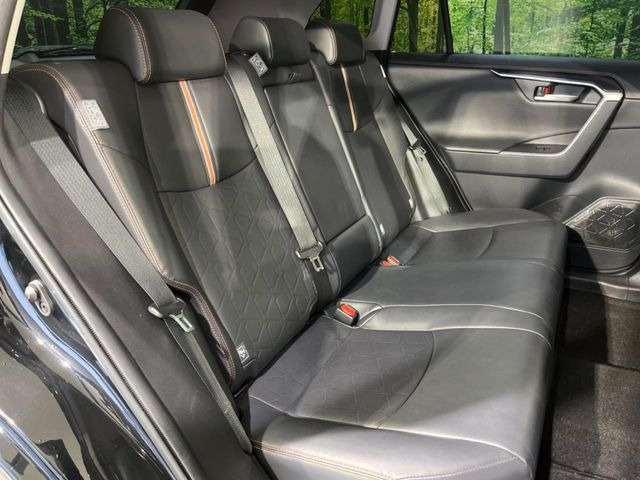 �L�X�Ƃ���2��ڃV�[�g�͋��Z���������A���S�n�����K!�F�B��Ƒ��Ƃ̂��o�����ɂ҂�����ł��B�x�r�[�V�[�g��`���C���h�V�[�g�g�p�������K�ɂ��߂�������������\���ȋ�Ԃ��m�ۂ��Ă��܂��B