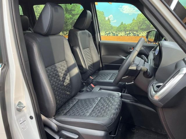 �y�n�[�t���U�[�V�[�g�z�������ƍ���S�n�𗼗������l�C�̃V�[�g���w�ʁE���ʂ̃t�@�u���b�N�f�ނ́A�ʋC���̗ǂ��⊊��ɂ����ɗD��Ă��܂��B