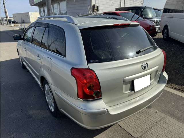 アベンシスワゴン2.0 Xi