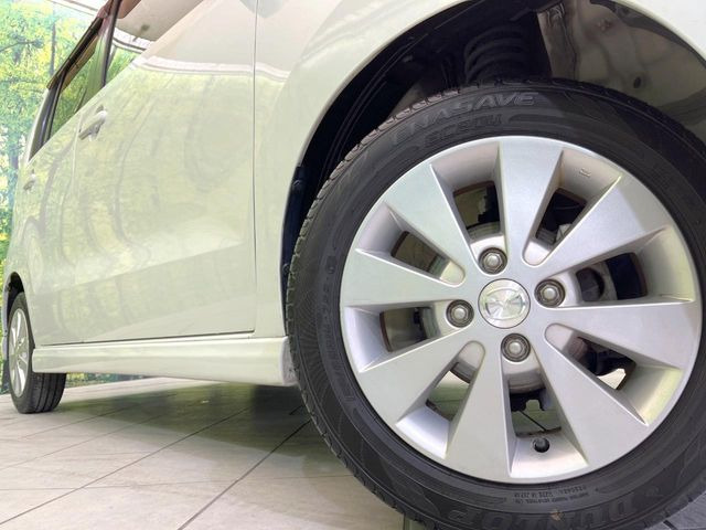 �y����14�C���`�A���~�z�C�[���z�O�ςɃ}�b�`���������A���~�z�C�[���𑕒����Ă���܂��B�e��ЊO�A���~�z�C�[����A�X�^�b�h���X�^�C�����戵�����Ă���܂��B���񂲑��k����������