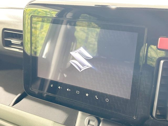 �y���[�J�[����9�^�i�r�z�C���e���A�ɗn�����ރX�^�C���b�V���ȁu��p�݌v�v���[�J�[�i�r�𑕔��􎋔F���⑀�쐫�ȂǊ�{���\�ɂ��D��A���㎿�ȃJ�[���C�t�����y���݂��������܂��B