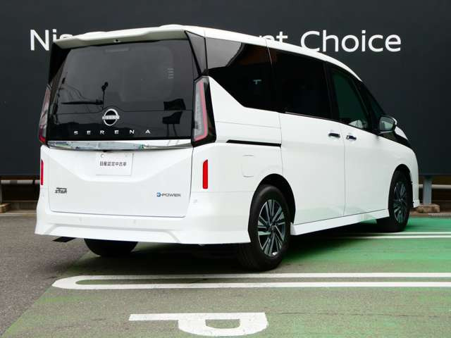 セレナ1.4 e-POWER ハイウェイスターV