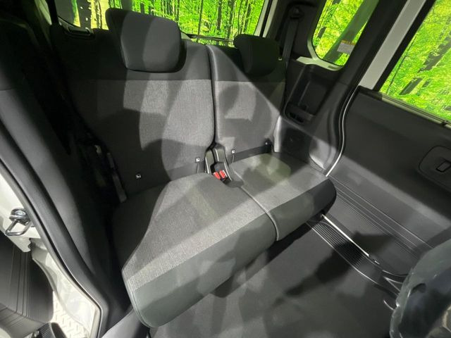 ���i���ȃI���W�i���t���A�}�b�g���I�v�V�����ɂĂ��p�ӂ��Ă���܂��B���D���ȃf�U�C����J���[�����Ԃɍ��킹�đI��ł����������Ƃ��ł��܂���