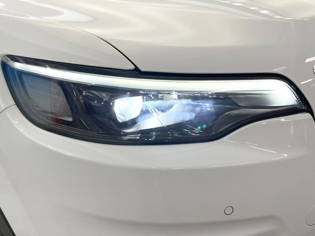 ��HID�w�b�h���C�g:���邭�O�����Ƃ炵�Ă����̂ŁA���V����Ԃ̑��s�������E�ǍD�ň��S���Ă���肢�������܂��B