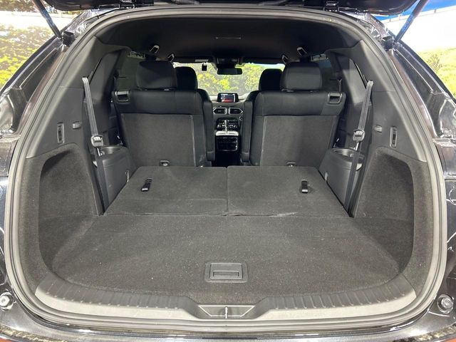 ���i�̂���������ʋ΁A���}���ɏ\���ȉ׎��X�y�[�X���m�ۂ��Ă���܂��B�Z�J���h�V�[�g��|���ƁA�傫�ȉו��̐ύڂ��\�ł���