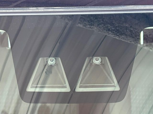 �y�X�}�[�g�A�V�X�g�z���s���ɑO���̎ԗ�����F�����A�Փ˂������Ȏ��͌x��ƃu���[�L�ŏՓˉ���Ɣ�Q�y�����A�V�X�g�B�����S�Ƀh���C�u�����y���݂��������܂��B