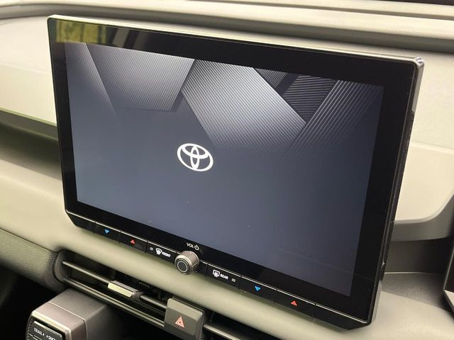 �y12.9�C���` �f�B�X�v���C�I�[�f�B�I�z���ʂ̃f�B�X�v���C��AppleCarPlay��AndroidAuto�����p�\�B�傫�ȉ�ʂŃX�}�z�i�r�A�v���������p���������܂���