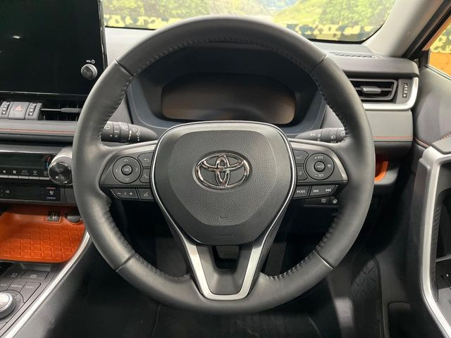 �y�����v�����X�e�A�����O�z�㎿�Ȋv���g�p���邱�ƂŁA��ɂ����������݂ƂĂ��^�]���₷���n���h���ł���