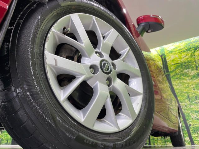 �y���������C���`�A���~�z�C�[���z�O�ςɃ}�b�`���������A���~�z�C�[���𑕒����Ă���܂��B�e��ЊO�A���~�z�C�[����A�X�^�b�h���X�^�C�����戵�����Ă���܂��B���񂲑��k����������