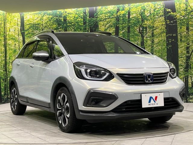 高透明度のガラス皮膜で撥水はもちろん、上質なツヤ・光沢を実現。紫外線や酸性雨から大切な愛車を保護し、色あせ・劣化を防止。「弾スプラッシュコート」、「弾プリミッサコート」からお選びいただけます。