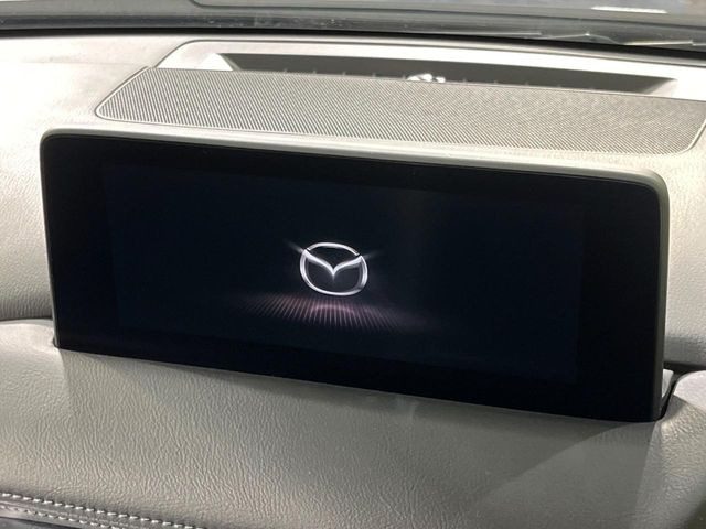 �y8.8�C���`�}�c�_�R�l�N�g�z�ԓ��̕��͋C�Ƀ}�b�`������^�̃f�B�X�v���C�B�X�}�z�ڑ��ł̃i�r�g�p��Bluetooth�Đ����A�l�X�ȋ@�\���y���߂܂��B�����I�ȃ_�C�������삪�\�ŁA�g��������ǍD�ł��B