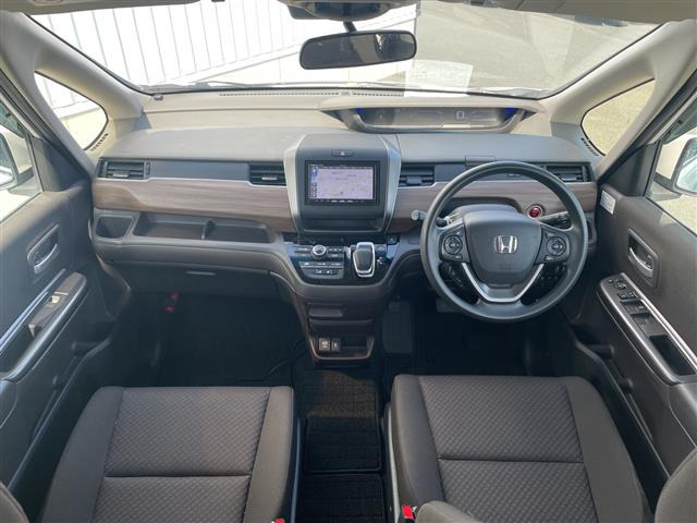 フリード1.5 ハイブリッド G