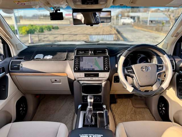 全車試乗可能です。大きな展示場内を実際に運転してみて下さい。実際に乗ってみてこれからのカーライフを想像してください♪