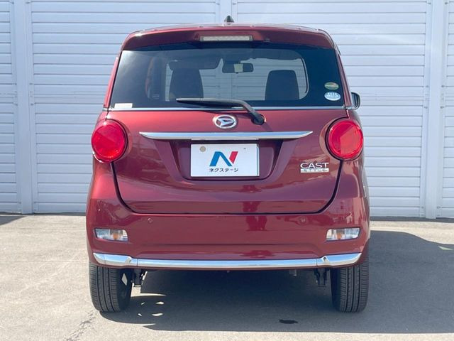 安心の最長10年・走行無制限保証(有償)をご用意。保証内容も充実はもちろん、無料点検&オイル交換や、年中無休の全国・24時間ロードサービスも付帯されておりますのでご安心下さい。