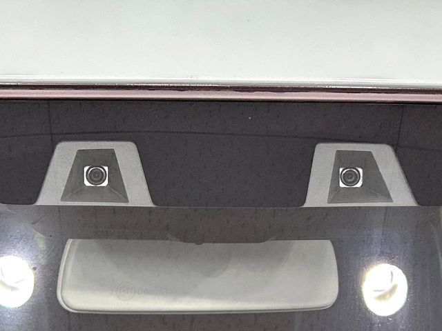 �y�X�Y�L �Z�[�t�e�B�T�|�[�g�z���s���ɑO���̎ԗ�����F�����A�Փ˂������Ȏ��͌x��ƃu���[�L�ŏՓˉ���Ɣ�Q�y�����A�V�X�g�B�����S�Ƀh���C�u�����y���݂��������܂��B