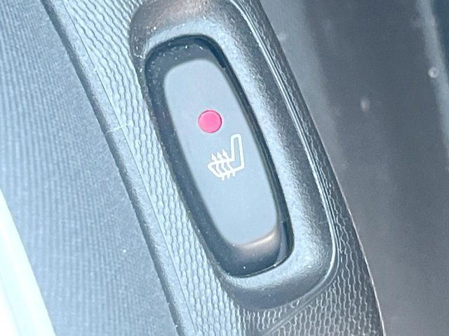 ���t�����g�V�[�g�q�[�e�B���O:�^�]�ȁE����ȋ��ɎO�i�K�Œ��߂��\�ȃV�[�g�q�[�^�[�𑕔����Ă���܂��B�G�߂��킸���K�ɂ��g�p���������܂��B