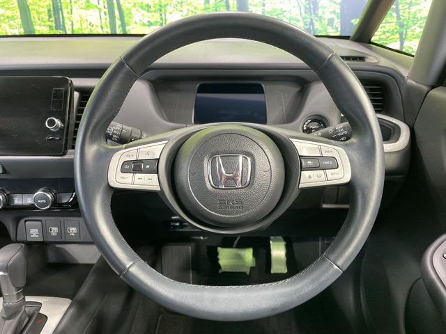 �y�����v�����X�e�A�����O�z�㎿�Ȋv���g�p���邱�ƂŁA��ɂ����������݂ƂĂ��^�]���₷���n���h���ł���