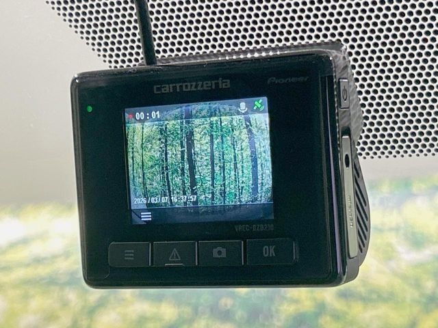 �y�h���C�u���R�[�_�[�z�h���C�u���R�[�_�[����!���s���͂������A������^�]�⎖�̂ɑ��������ہA�f���ŋL�^���A����̃��X�N�ɔ����܂��B���L�^�pSD�J�[�h�͂��q�l�����g�ł��������������K�v������܂��B