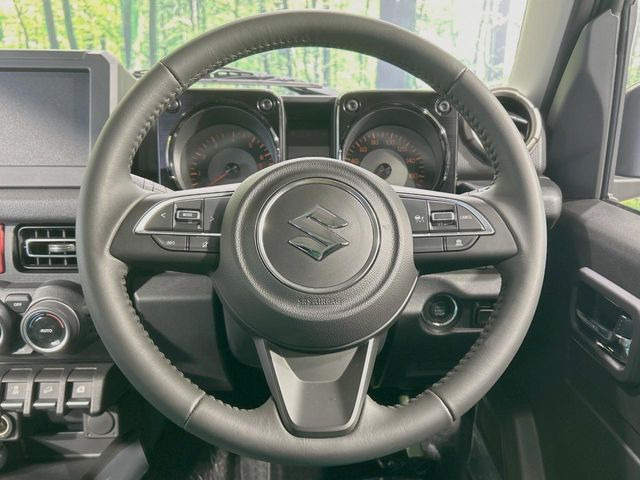 �y�����v�����X�e�A�����O�z�㎿�Ȋv���g�p���邱�ƂŁA��ɂ����������݂ƂĂ��^�]���₷���n���h���ł���