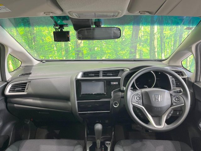 フィット1.3 13G F