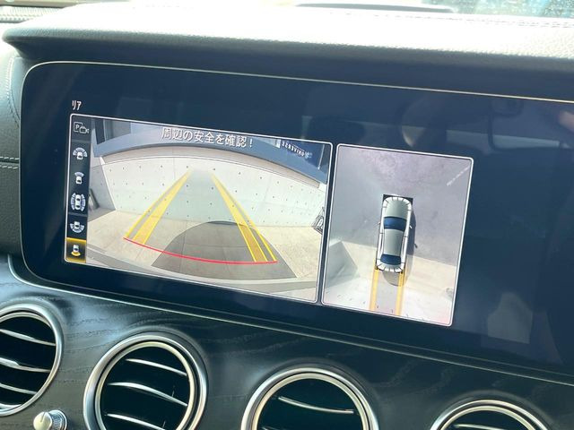 ���p�m���~�b�N�r���[���j�^�[:��p�̃J�����ɂ��A�ォ�猩���낵���悤�Ȏ��_��360�x�N���}�̎��͂��m�F���邱�Ƃ��ł��܂������p�������m�F���₷���A�����ꏊ�ł̐؂�Ԃ��⒓�Ԃ��X���[�Y�ɍs���܂��B