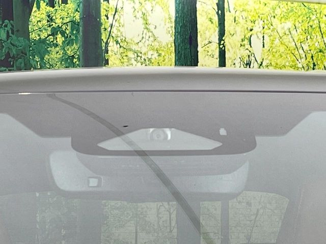 �y�v���N���b�V���Z�[�t�e�B�z�O���̎ԗ��������m���A�Փ˂������Ȏ��͌x��Œ��ӂ𑣂��A�u���[�L�𓥂ޗ͂��T�|�[�g�B�u���[�L�𓥂߂Ȃ������ꍇ�͏Փ˔�Q�y���u���[�L���쓮�A�Փˉ�����T�|�[�g���܂��B