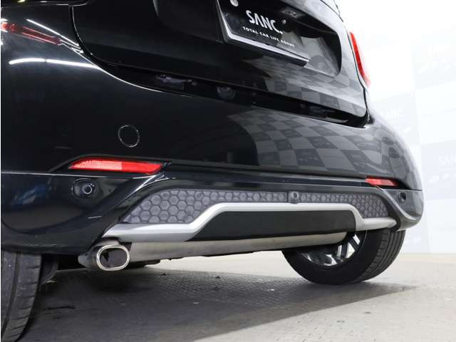 スマートフォーツークーペブラックシルバー エディション ツイナミック