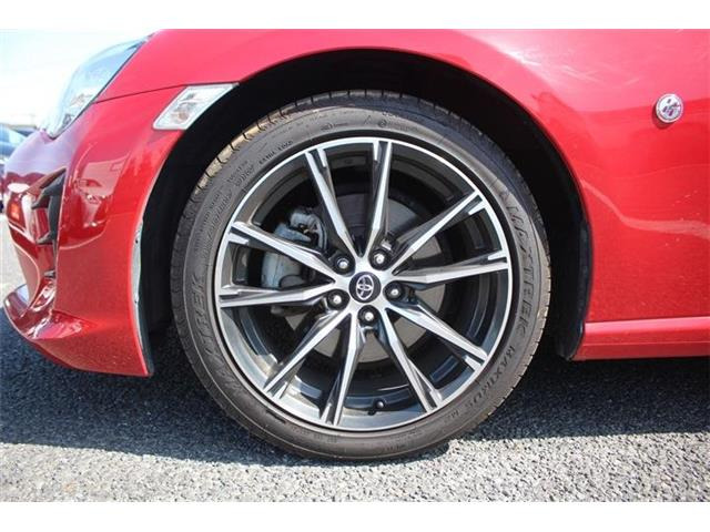 ���Ǝҗl�ւ̔̔��͂��f�肳���Ă��������܂��B �Ԍ������ԗ��̏ꍇ�́A�Ԍ����擾�������x�������z�ŕ\�����Ă���܂��B