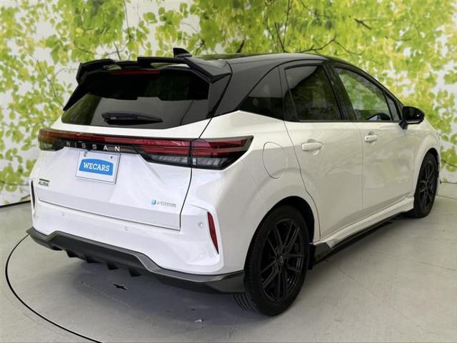 ノートオーラ1.2 G レザーエディション