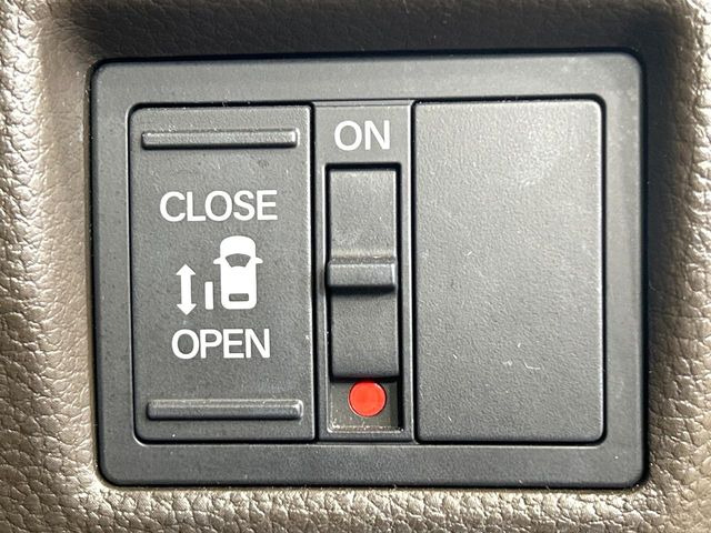 �y�p���[�X���C�h�h�A�z�X�}�[�g�L�[��^�]�Ȃ̃X�C�b�`�ŃX���C�h�h�A�̊J���\���d��������͂����ăh�A���J����K�v�������A���������q�l�ł��A�d���ו��������Ă��鎞�����N�ɊJ���߂ł��܂���