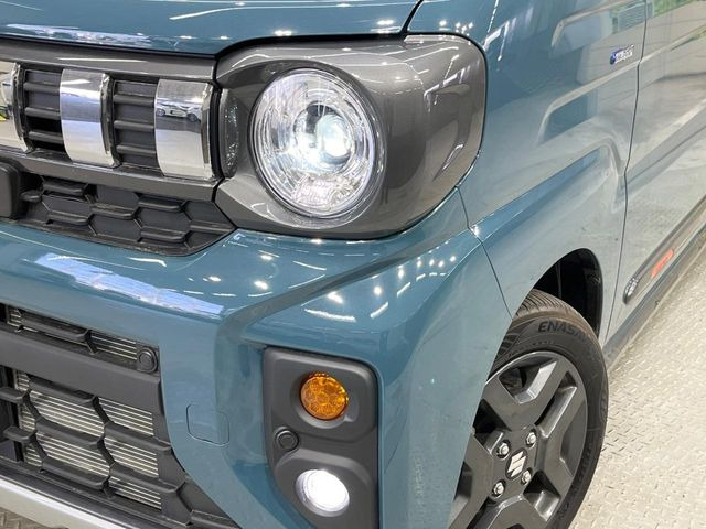 �yLED�w�b�h���C�g�z���V����ԑ��s�����ǍD�Ȏ��E���m�ۂ����S���ĉ^�]�ł��鍂�P�xLED�w�b�h���C�g�𑕔�!�_�����x�������A����d�͂��}�����Ă��܂��B