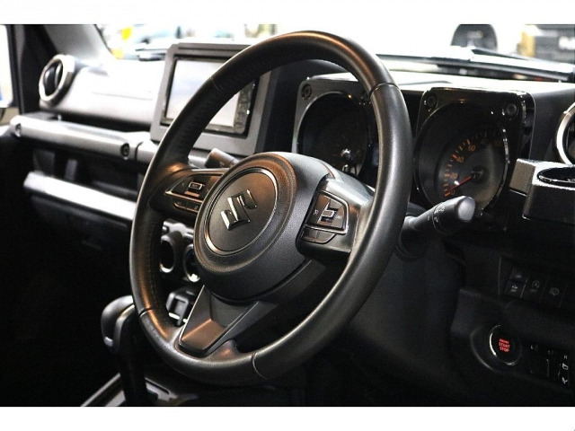 ジムニーシエラ1.5 JC 4WD