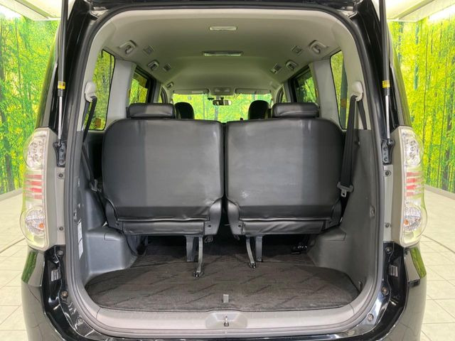 ���i�̂���������ʋ΁A���}���ɏ\���ȉ׎��X�y�[�X���m�ۂ��Ă���܂��B