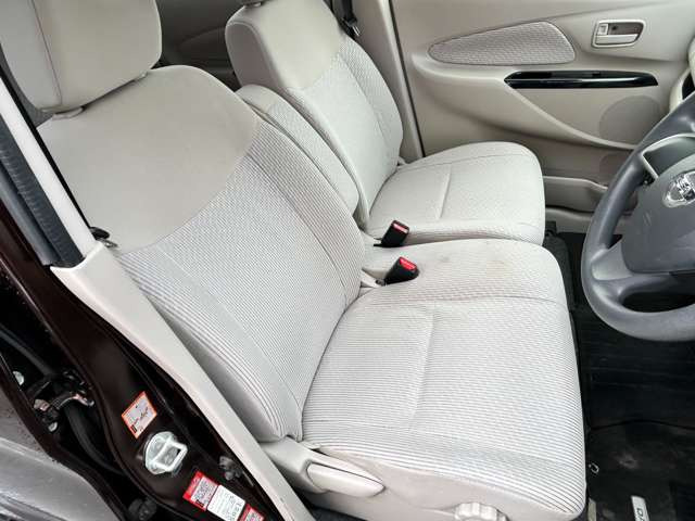 ���̋Ǝ҂ɂ������ې􂢁A�V�[�g�̃^�o�R�Ȃǂɂ��R�Q���̃��y�A��(�L��)�������Ă���܂��B