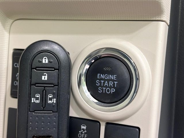 �y�L�[�t���[�V�X�e���z�J�o����|�P�b�g�ɓ��ꂽ�܂܂ł��h�A�̎{���E�������\�ȃX�}�[�g�L�[�𑕔��B�G���W���̃I���E�I�t�����J�M�����o���K�v����������Ƃ��Ă��֗��ł���