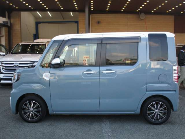 ����SD�i�r�E�t���Z�O�EB�J�����EBluetooth�E�O��h�����R�E�����d���X���C�h�E�v����H�E�X�e�A�X�C�b�`�E����14AW�ELED�w�b�h���C�g/�t�H�O�E�X�}�[�g�A�V�X�g�V�E�Ԍ��ߘa9�N8��