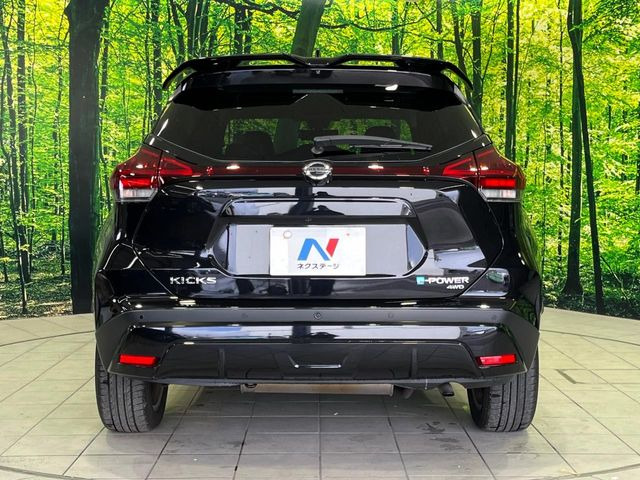 安心の最長10年・走行無制限保証(有償)をご用意。保証内容も充実はもちろん、無料点検&オイル交換や、年中無休の全国・24時間ロードサービスも付帯されておりますのでご安心下さい。