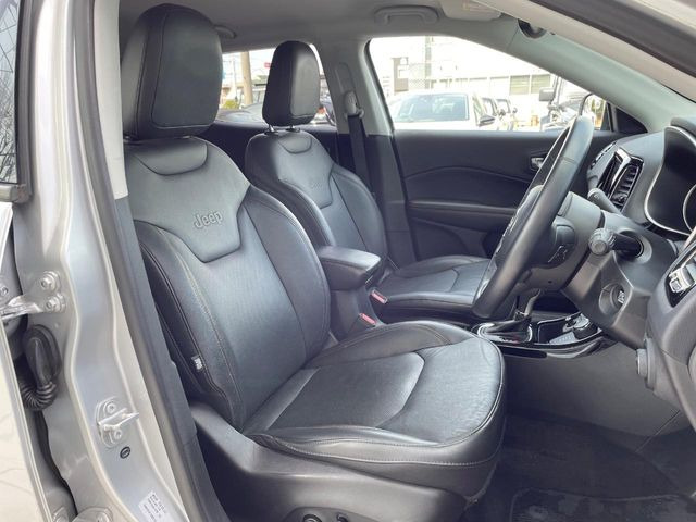 ���V�[�g�̎g�p��:�j��E�ւ�������Ȃ��A�����̒ʂ肫�ꂢ�ȏ�Ԃ��ێ����Ă���܂��B�܂��A�����N���[�j���O�E�R�[�e�B���O�����p�����������܂��B