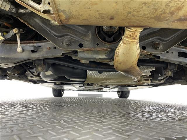 プリウス1.8 S E-Four 4WD