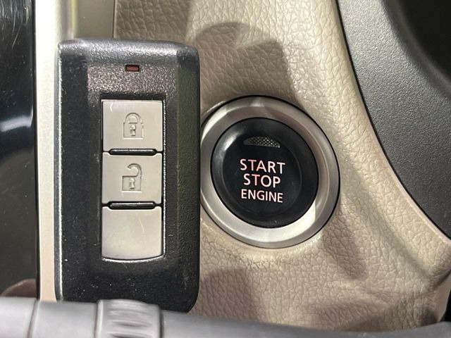 �y�C���e���W�F���g�L�[�z�J�o����|�P�b�g�ɓ��ꂽ�܂܂ł��h�A�̎{���E�������\�ȃX�}�[�g�L�[�𑕔��B�G���W���̃I���E�I�t�����J�M�����o���K�v����������Ƃ��Ă��֗��ł���